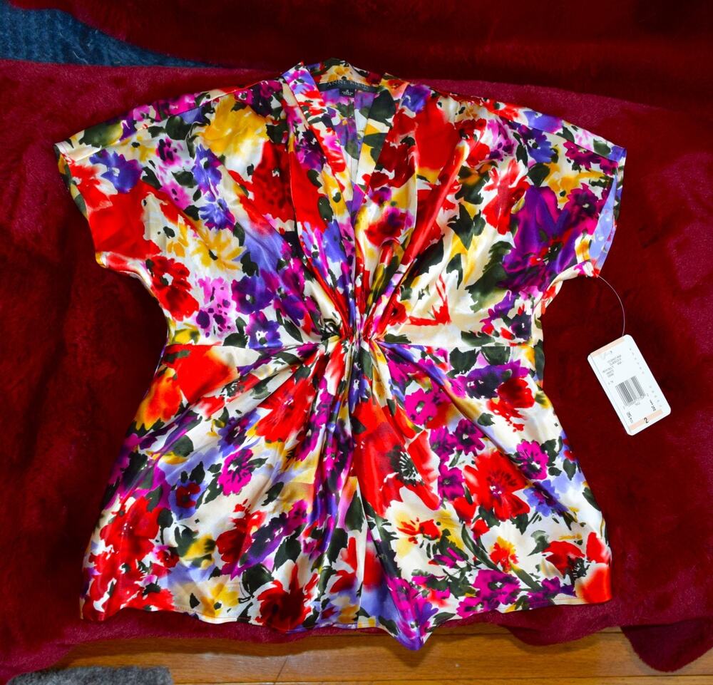 Anne Klein Vibrant Floral Blouse Womens 100% Silk Size 2 Side Zipper NWT
